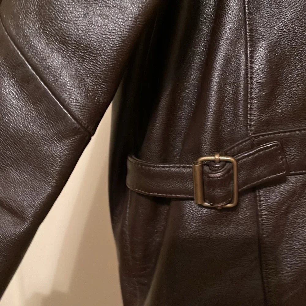 Tommy Hilfiger men’s brown leather silk lined medium jacket. Perfect condition. - Picture 3 of 8